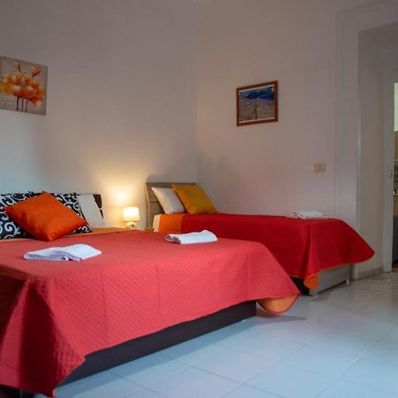 Domus Anticaglia By Domusextra Apartment Naples Luaran gambar