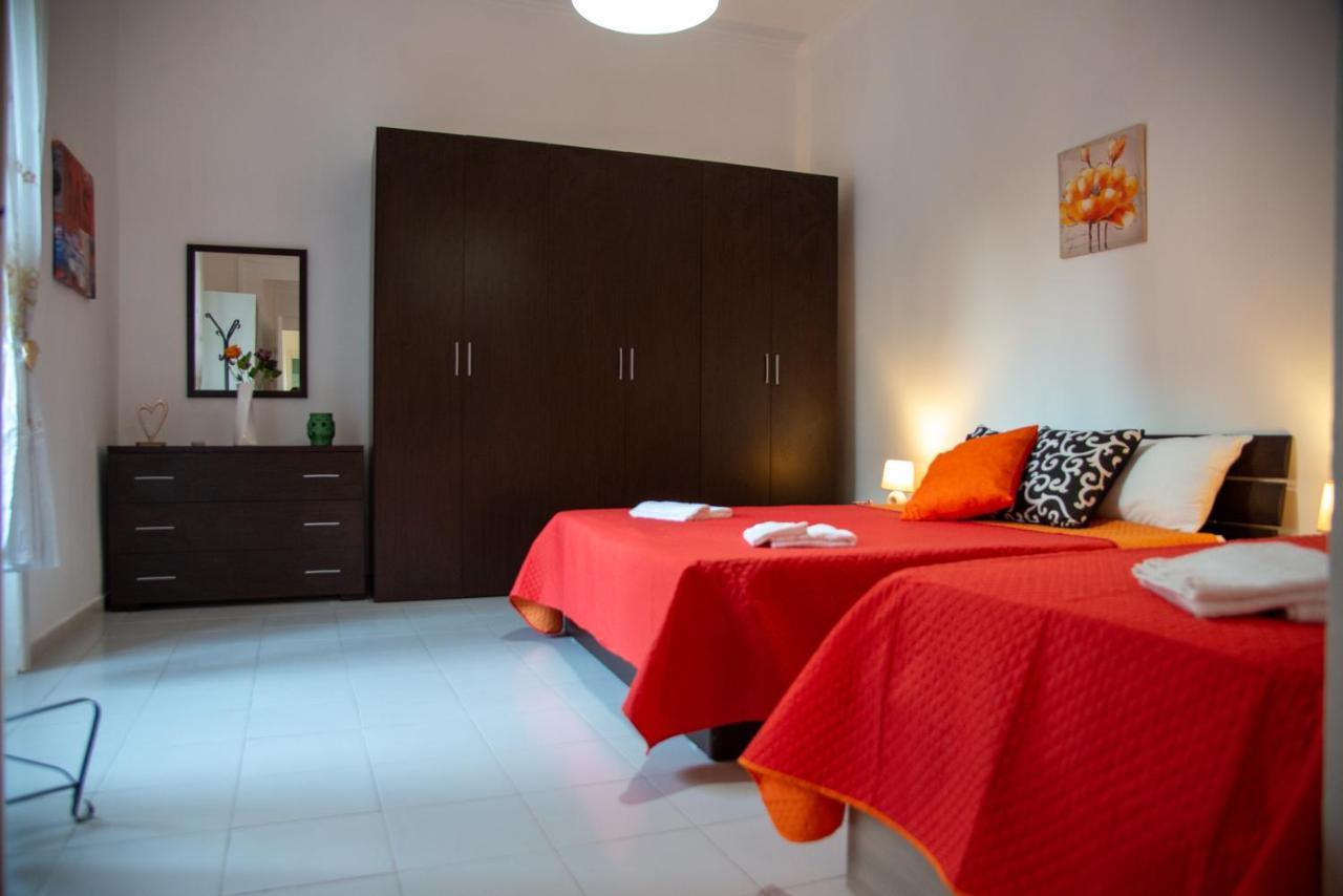 Domus Anticaglia By Domusextra Apartment Naples Luaran gambar