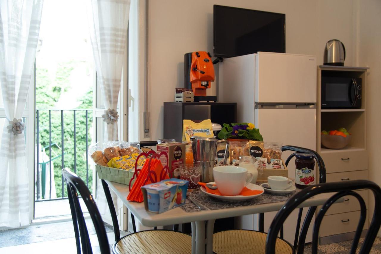Domus Anticaglia By Domusextra Apartment Naples Luaran gambar