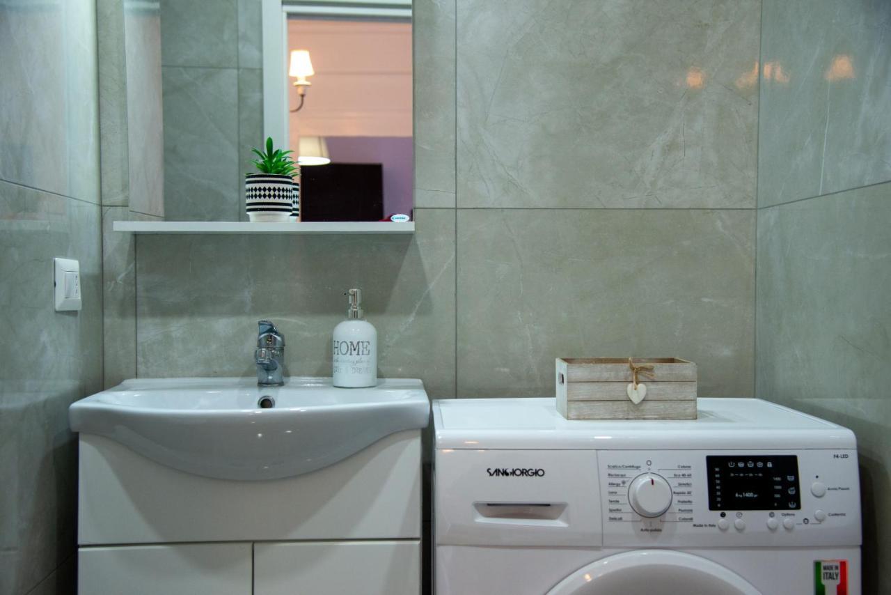 Domus Anticaglia By Domusextra Apartment Naples Luaran gambar