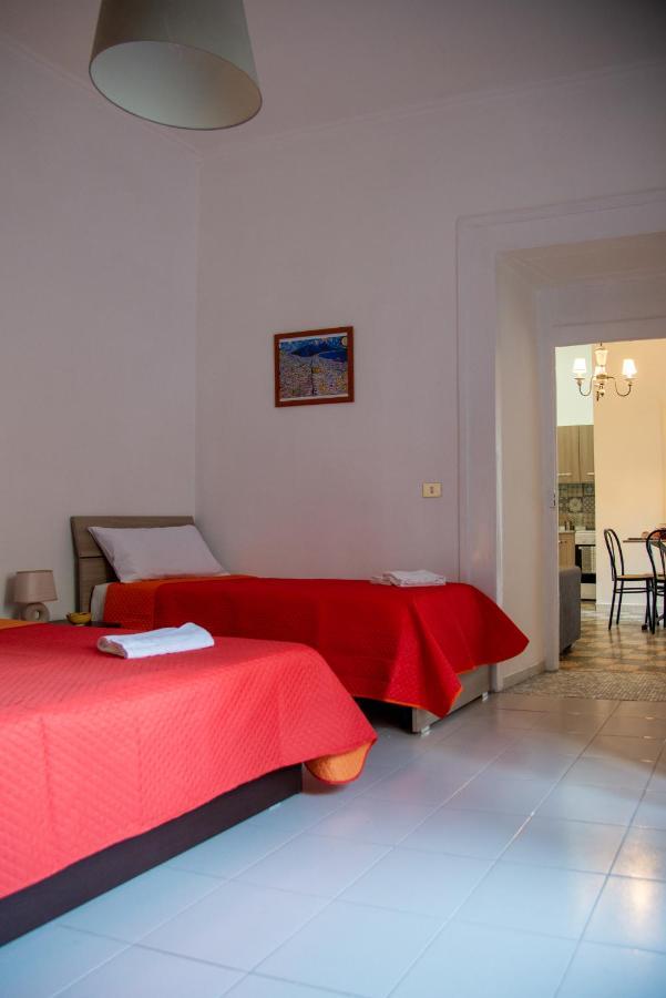 Domus Anticaglia By Domusextra Apartment Naples Luaran gambar