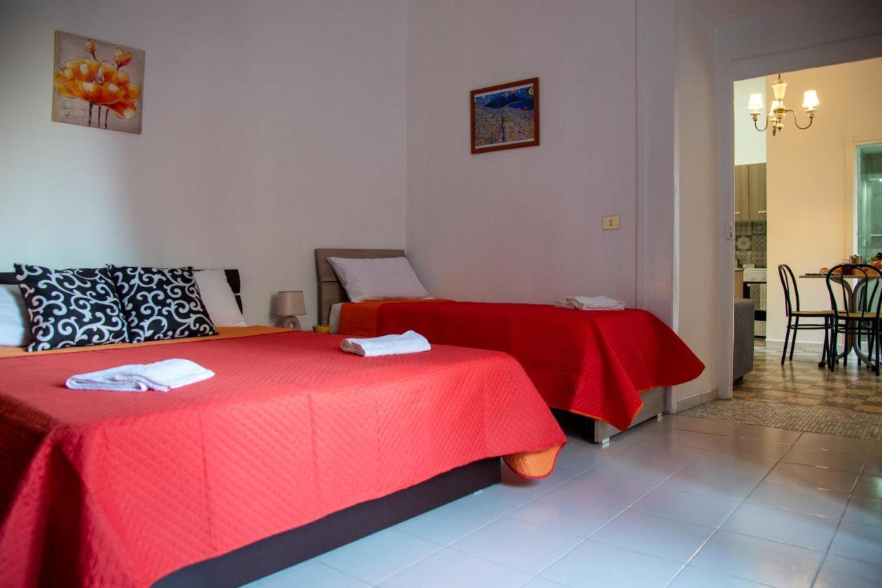 Domus Anticaglia By Domusextra Apartment Naples Luaran gambar