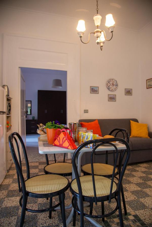 Domus Anticaglia By Domusextra Apartment Naples Luaran gambar